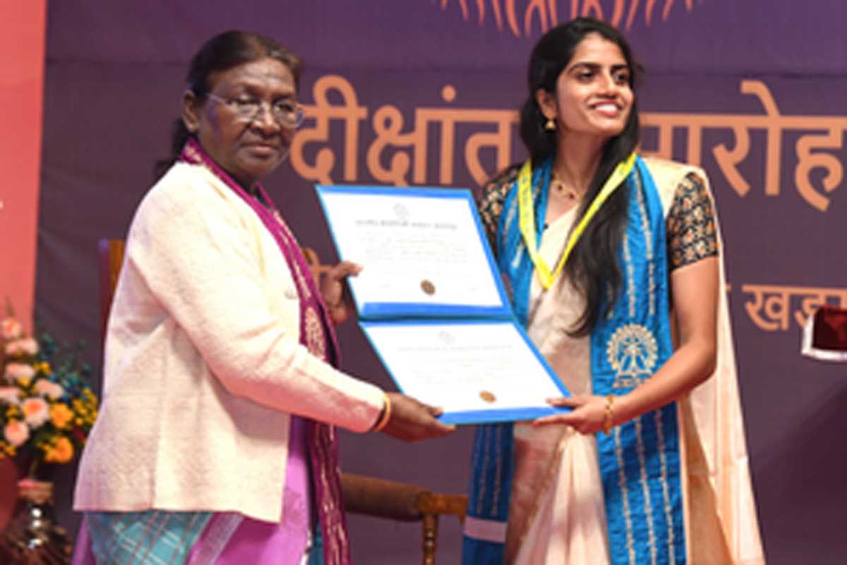 वर्ल्ड की टॉप-50 संस्थाओं में शामिल होने का प्रयास करे आईआईटी : राष्ट्रपति मुर्मू